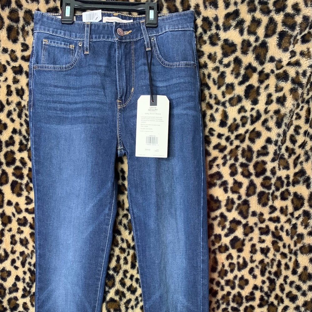 Levi’s 721 high rise skinny jeans